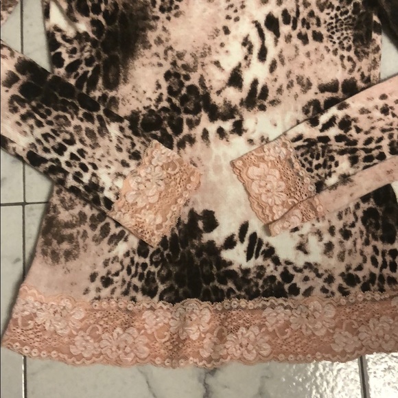 Karen Kane Pink & brown lace trim sweater - Picture 3 of 5